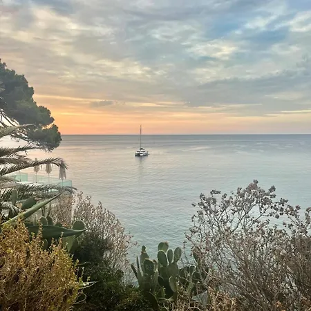 Face à La * Cavalaire-sur-Mer